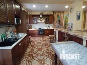 Дом 240м², 2-этажный, участок 4 сот.