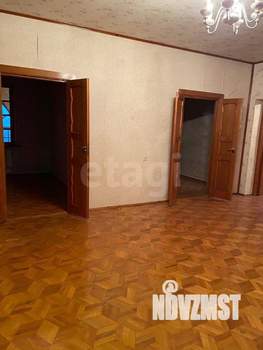 Дом 239м², 2-этажный, участок 5 сот.