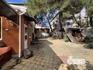 Дом 280м², 2-этажный, участок 6 сот.