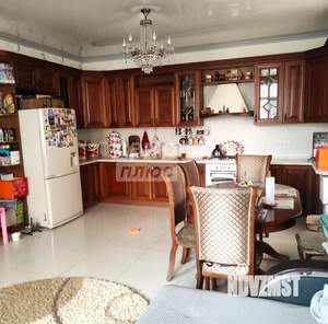 Таунхаус 230м², 4-этажный, участок 2 сот.