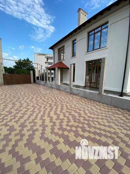 Дом 446м², 3-этажный, участок 7 сот.