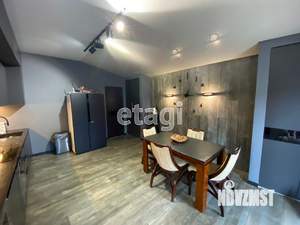 Дом 300м², 2-этажный, участок 6 сот.