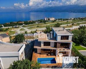 Дом 358м², 3-этажный, участок 5 сот.