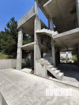 Дом 400м², 3-этажный, участок 6 сот.