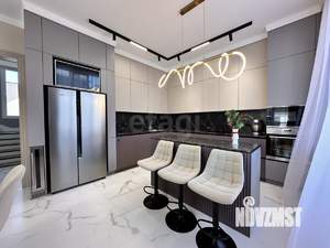 Дом 176м², 2-этажный, участок 3 сот.