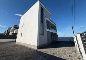 Дом 322м², 3-этажный, участок 4 сот.