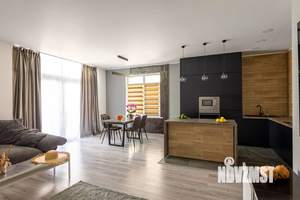 Коттедж 173м², 2-этажный, участок 3 сот.