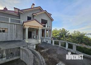 Коттедж 650м², 3-этажный, участок 10 сот.