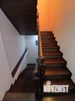 Дом 211м², 3-этажный, участок 1 сот.