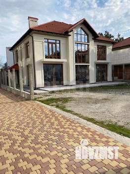 Дом 446м², 3-этажный, участок 7 сот.