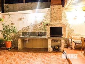 Дом 428м², 3-этажный, участок 10 сот.