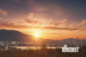 Дом 566м², 3-этажный, участок 13 сот.