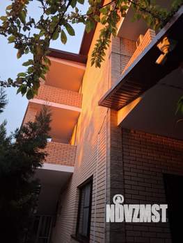 Коттедж 600м², 3-этажный, участок 6 сот.