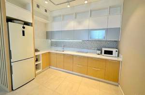 Дом 300м², 3-этажный, участок 11 сот.