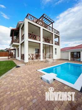 Дом 562м², 3-этажный, участок 2 сот.