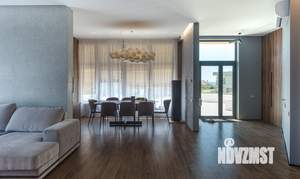 Дом 270м², 2-этажный, участок 4 сот.