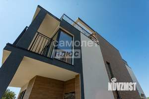 Дом 281м², 2-этажный, участок 4 сот.