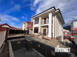 Дом 234м², 2-этажный, участок 4 сот.