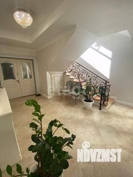 Таунхаус 180м², 3-этажный, участок 2 сот.