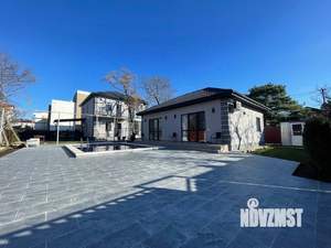 Дом 263м², 2-этажный, участок 8 сот.