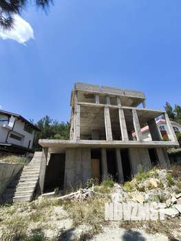 Дом 400м², 3-этажный, участок 6 сот.