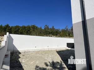 Коттедж 240м², 3-этажный, участок 4 сот.