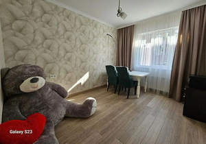 Дом 305м², 3-этажный, участок 4 сот.