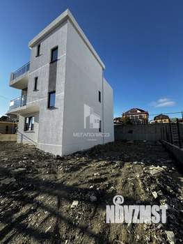 Дом 240м², 3-этажный, участок 4 сот.