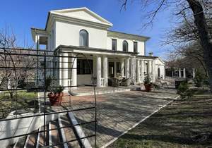 Дом 296м², 2-этажный, участок 5 сот.