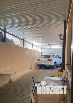 Таунхаус 180м², 3-этажный, участок 2 сот.