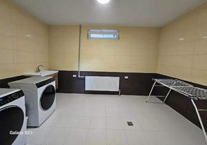 Дом 305м², 3-этажный, участок 4 сот.