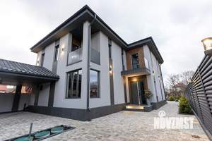 Дом 280м², 2-этажный, участок 4 сот.