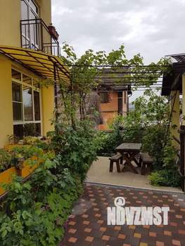 Дом 346м², 3-этажный, участок 3 сот.