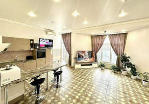 Дом 260м², 3-этажный, участок 3 сот.