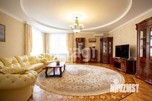 Дом 538м², 3-этажный, участок 9 сот.