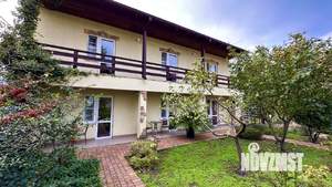 Дом 208м², 2-этажный, участок 8 сот.