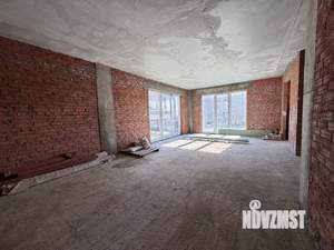 Дом 211м², 3-этажный, участок 3 сот.