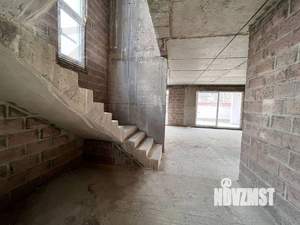 Дом 304м², 3-этажный, участок 4 сот.