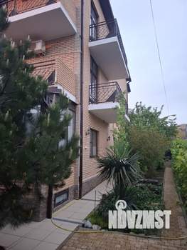 Коттедж 600м², 3-этажный, участок 6 сот.