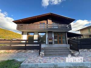 Дом 210м², 2-этажный, участок 13 сот.