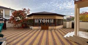 Дом 664м², 3-этажный, участок 7 сот.