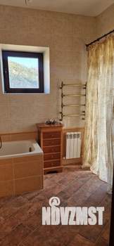 Дом 289м², 3-этажный, участок 26 сот.