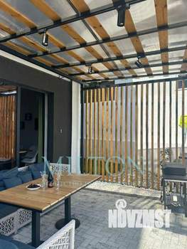 Дом 220м², 3-этажный, участок 3 сот.