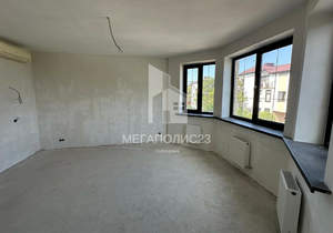 Дом 346м², 3-этажный, участок 6 сот.