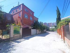 Дом 545м², 4-этажный, участок 305 сот.