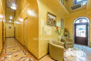 Дом 403м², 2-этажный, участок 5 сот.