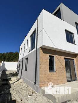 Коттедж 240м², 3-этажный, участок 4 сот.