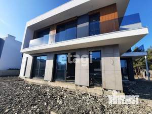 Дом 262м², 2-этажный, участок 5 сот.