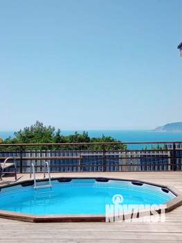 Дом 200м², 3-этажный, участок 4 сот.