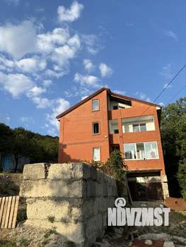 Дом 250м², 3-этажный, участок 7 сот.
